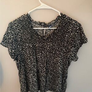 Old Navy Black and White Patterned Blouse